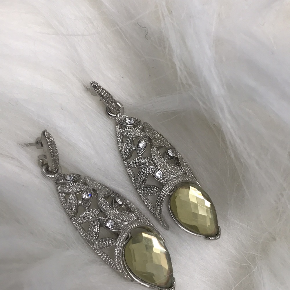 Statement earrings - Picture 2 of 4
